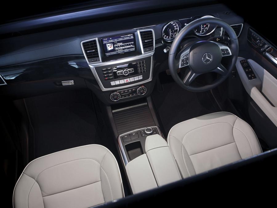  Mercedes-Benz ML350 BlueTec 2011 года  (AU) (фото 11 из 12)